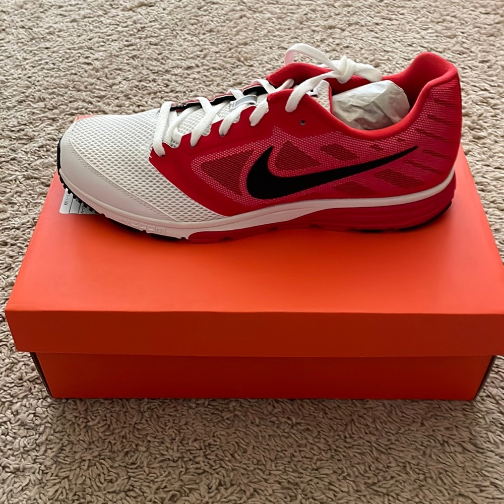 Nike Zoom Fly Brand New!  Size 11
